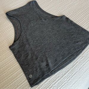 Women’s Lululemon High Neck Cropped Tank in Gray Size 6